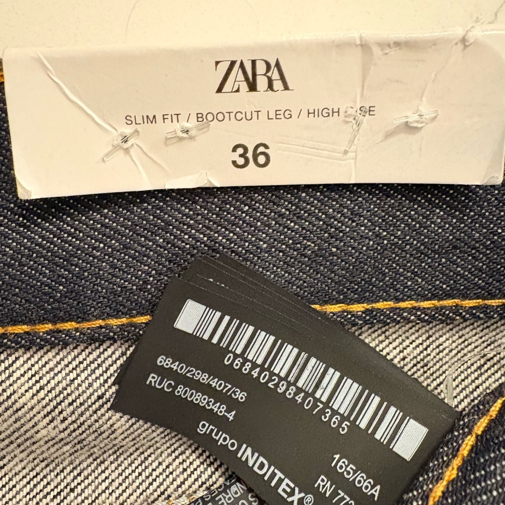 Zara Women's High Rise Dark Blue Jeans - Picture 4 of 4